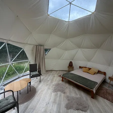 Holiday home Tammiku Saunamaja & Bubble House Roeoesa